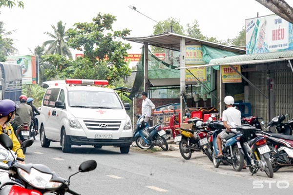 Cô vợ trẻ bị chồng 'hờ' đâm chết vì ngồi nhậu với 2 thanh niên