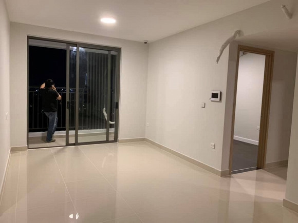 Hoàng tử nhạc sến Quang Lê lại tậu chung cư có view đẹp