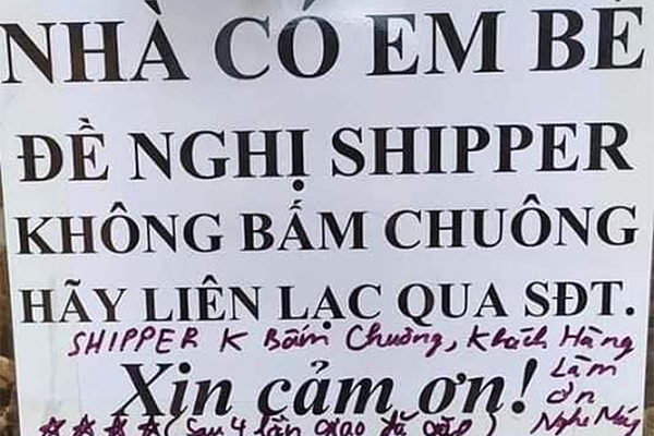 Không muốn shipper bấm chuông, nào ngờ gặp phải giao hàng có tâm để lại lời nhắn “bao hài”