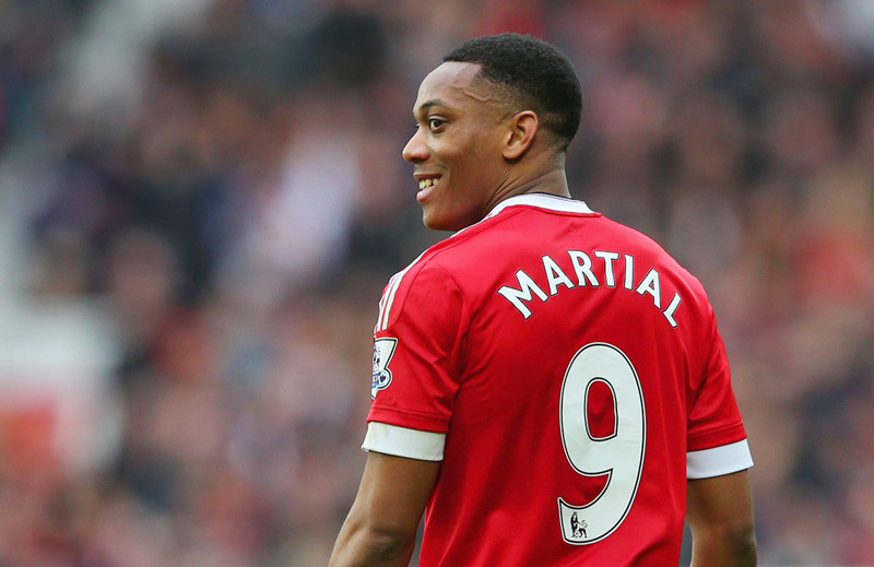 MU trao áo số 9 'sát thủ' cho Anthony Martial