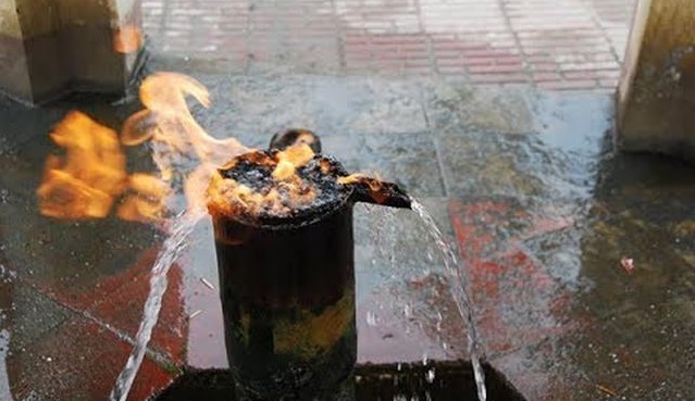 Đến nơi có thể chứng kiến cảnh nước suối bốc cháy