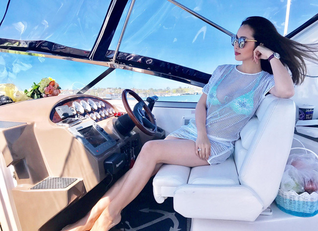 Những bà mẹ 4 con vẫn trẻ đẹp trong showbiz Việt