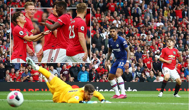 MU đè bẹp Chelsea nhờ hàng công thăng hoa