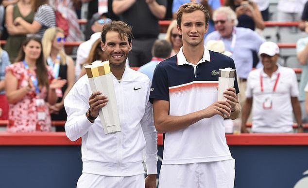 Nadal đoạt chức vô địch Rogers Cup dễ như lấy đồ trong túi