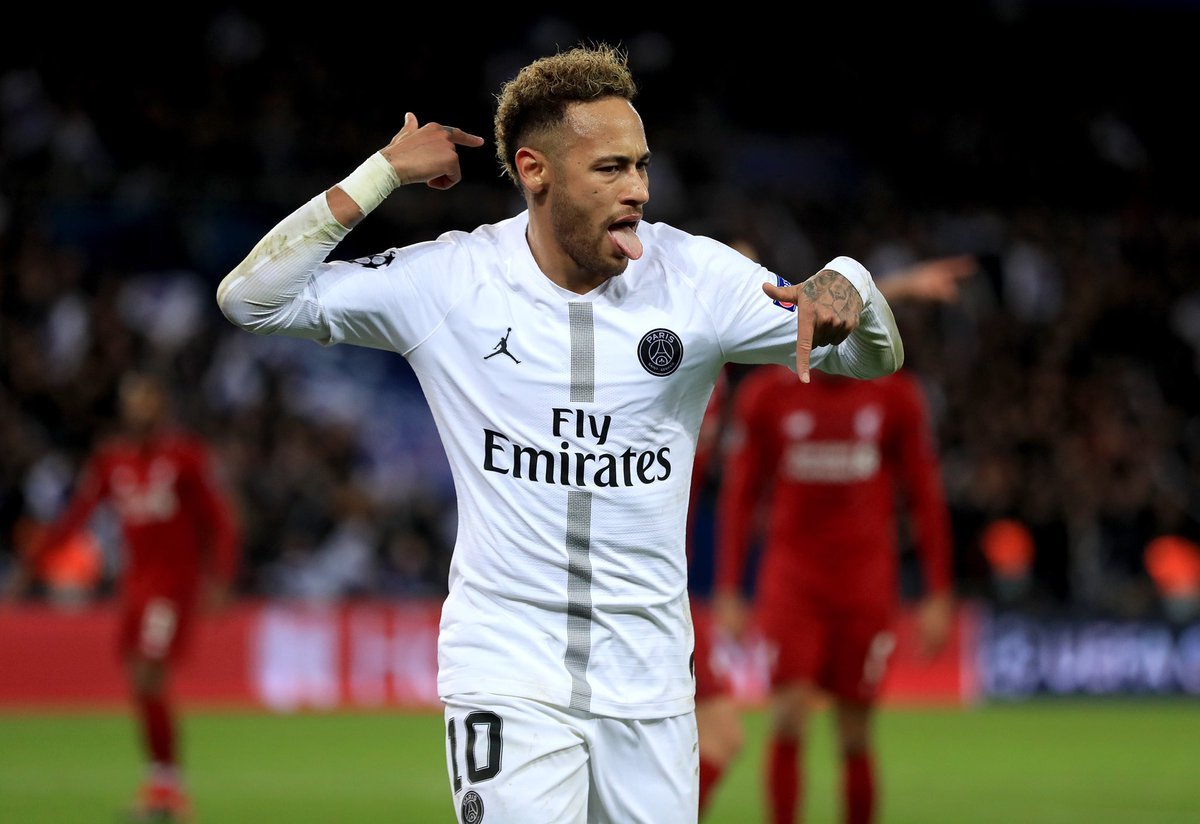 Nóng Neymar cập bến Real Madrid, MU reo vui