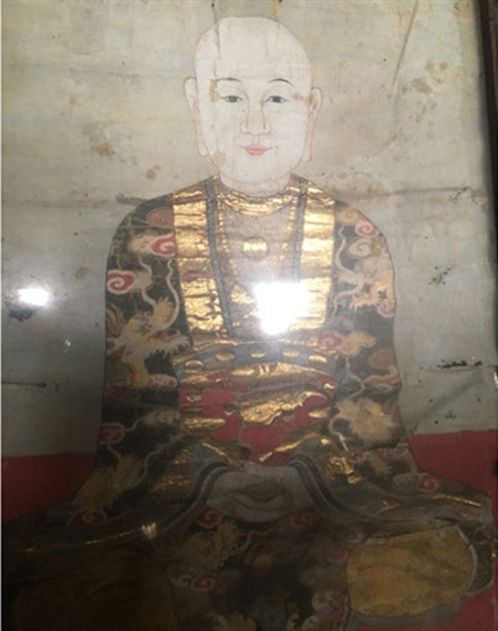 Ancient painting in Ninh Binh in need of restoration