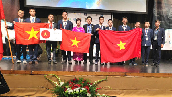 Vietnam wins big at international astronomy competition