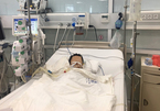 Bé trai 2 tuổi hỏng gan, nguy kịch vì sai lầm của cha mẹ khi dùng thuốc hạ sốt