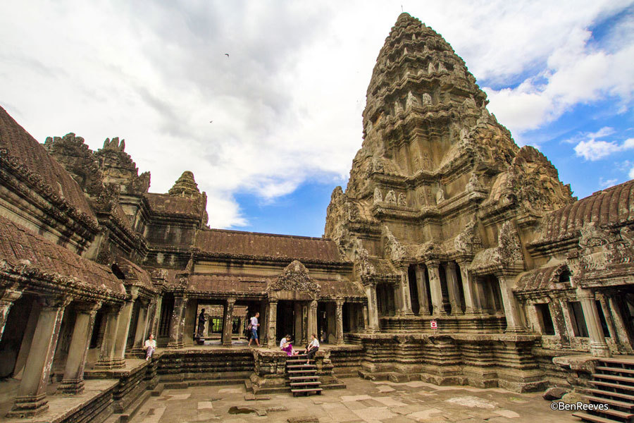 Campuchia cấm bán hàng và ăn uống xuanh quanh đền thờ Angkor Wat