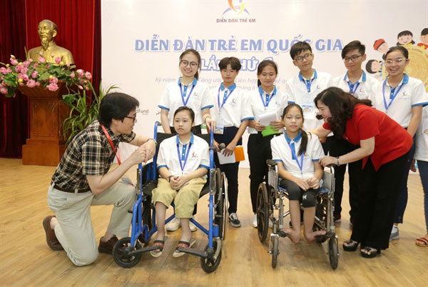 VN children raise their voices on important issues