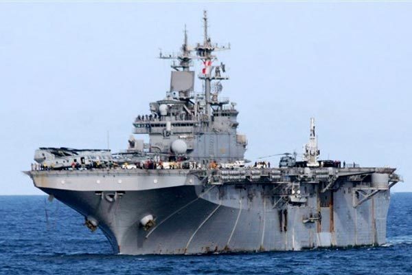 Điểm lạ trên tàu tấn công Mỹ điều đến Vùng Vịnh đối phó Iran