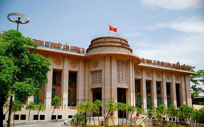 Asian central banks slash interest rates, and Vietnam may follow