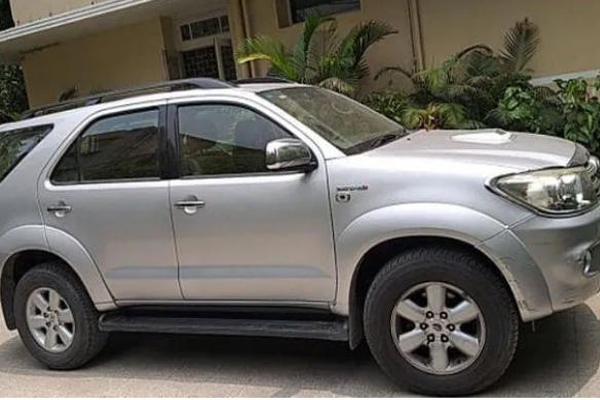 2005MY 05 Toyota Fortuner 30 V 4WD AT  Expat Auto Co Ltd
