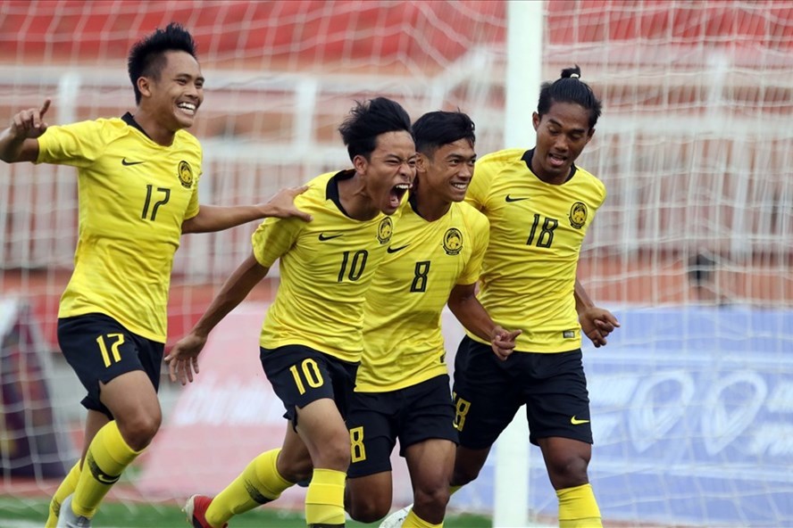 U18 Malaysia vào chung kết sau màn rượt đuổi 