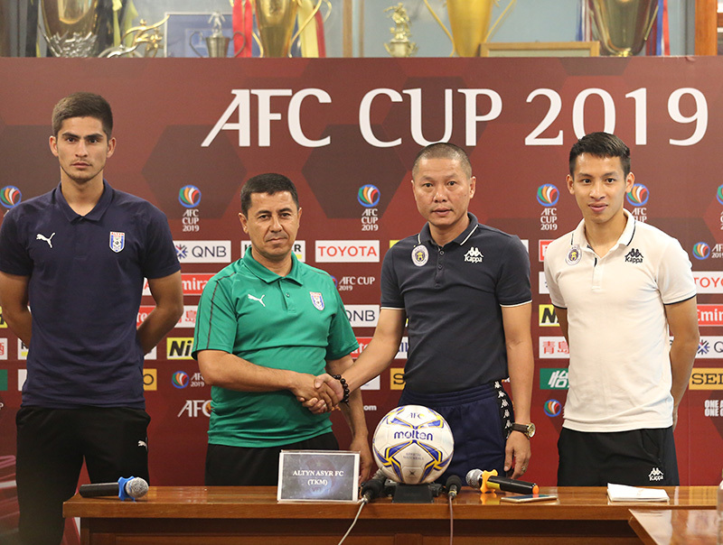 Bán kết AFC Cup: Văn Quyết bị... chiếu tướng, Hà Nội lo đuối ngay sân nhà