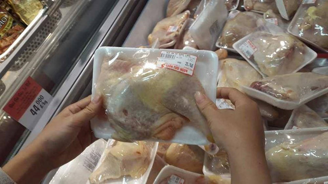 US chicken dirt-cheap in Vietnam