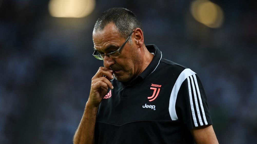 Juventus nhận tin xấu, tân HLV trưởng Sarri bị viêm phổi