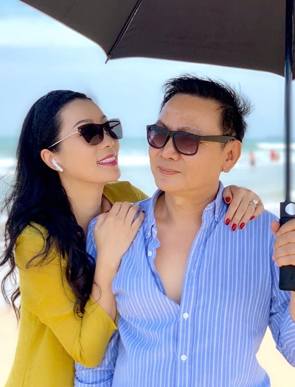 Trịnh Kim Chi được chồng tặng biệt thự 200m2 mừng sinh nhật