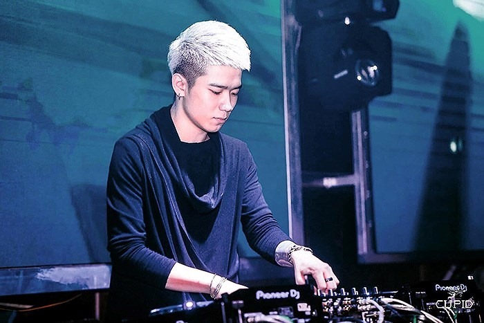 Chàng trai chọn nghề DJ chia sẻ nỗi lo lắng của bố mẹ