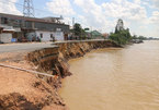 An Giang's highway collapses into the river