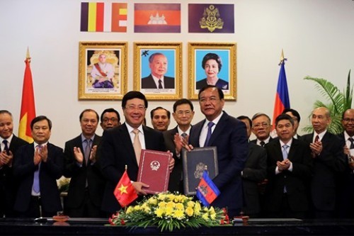 Vietnam, Cambodia reach cooperative contents in 28 sectors