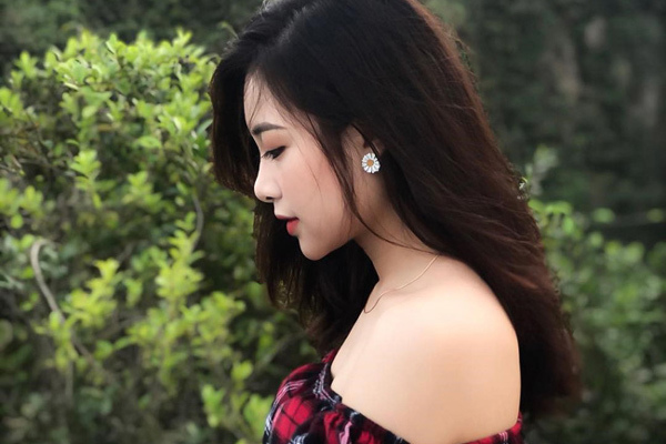 Cô giáo mầm non xinh đẹp bị đồn yêu Phan Văn Đức là ai?