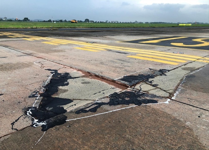 Xin 'lệnh cấp bách', sửa chữa 2 sân bay lớn nhất Việt Nam