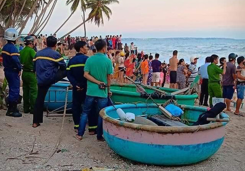 Four students drown in Mui Ne