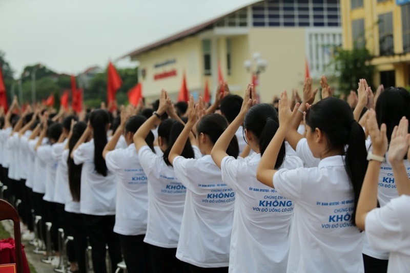 Phát động chương trình “Học sinh nói không với đồ uống có cồn”