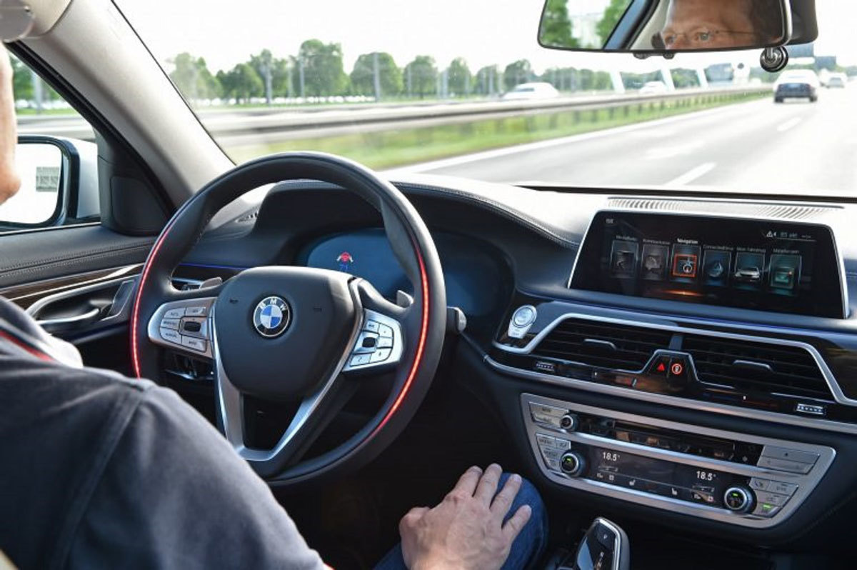 Audi bắt tay với BMW và Mercedes phát triển công nghệ xe tự hành