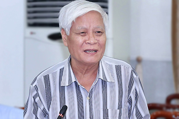'Thực hiện Di chúc Bác Hồ, cán bộ không thể sống trên dân'