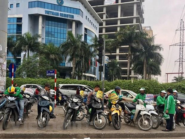 Licence compulsory for motorbike drivers in Hanoi