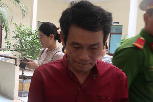 Xử kín U70 dâm ô bé gái trong hẻm vắng Sài Gòn, tuyên án 2 năm tù