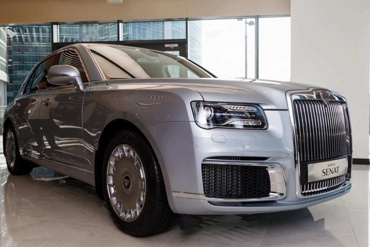 'Rolls Royce' của Nga bán giá hơn 6 tỷ