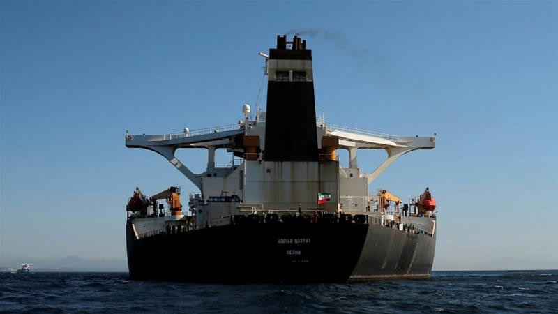 Bí ẩn người mua hết số dầu từ tàu Iran đang bị Mỹ vây bắt