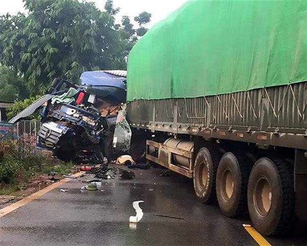 One killed, 17 injured in two separate road accidents