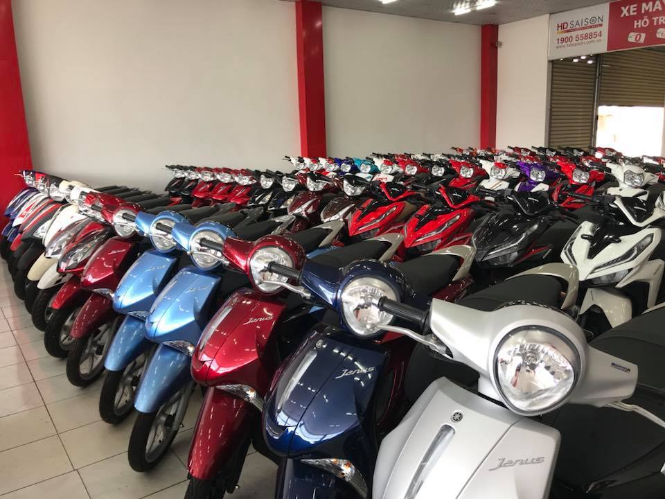 Cuối tháng cô hồn, giá xe máy vẫn lao dốc giảm kịch sàn