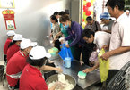 Hospital kitchen serves free meals for patients' families