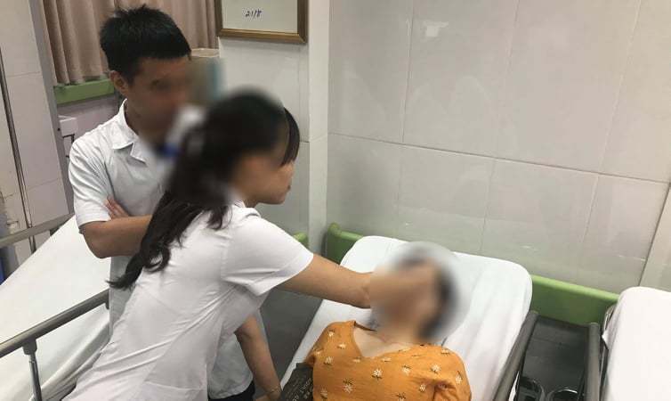 Nữ nhà báo bị chồng võ sư đánh đập: 'Chúng tôi từng ly hôn, mới kết hôn lại'