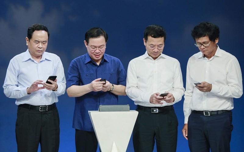 Hơn 2 tỷ đồng nhắn tin ủng hộ người nghèo sau 1 tuần phát động