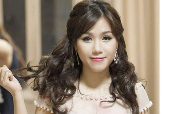 Thuỳ Chi hát live cùng ban nhạc Anh Em