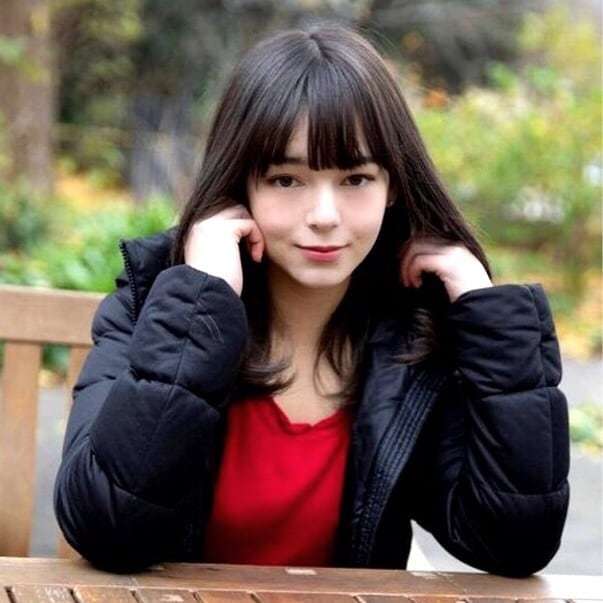 Tân Hoa hậu Thế giới Nhật Bản 16 tuổi, cao 1,59m