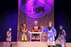 HCM City Hat Boi Theatre targets foreign visitors