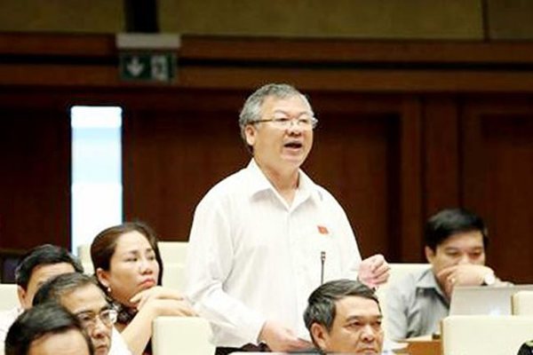 Dong Nai's top legislator resigns