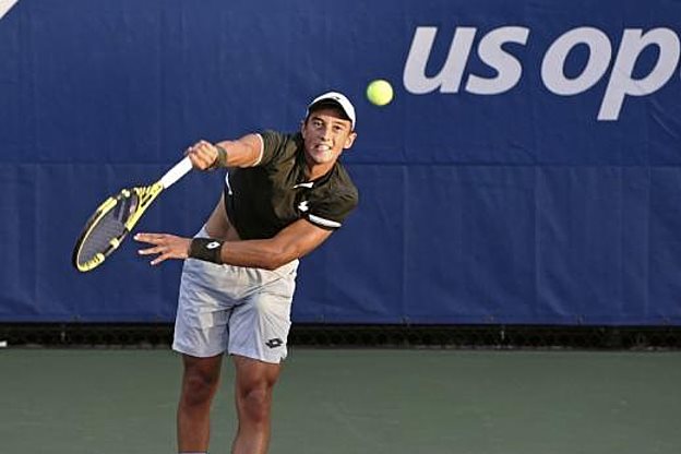 Tay vợt gốc Việt Antoine Hoang dừng bước trước Cậu bé hư Kyrgios