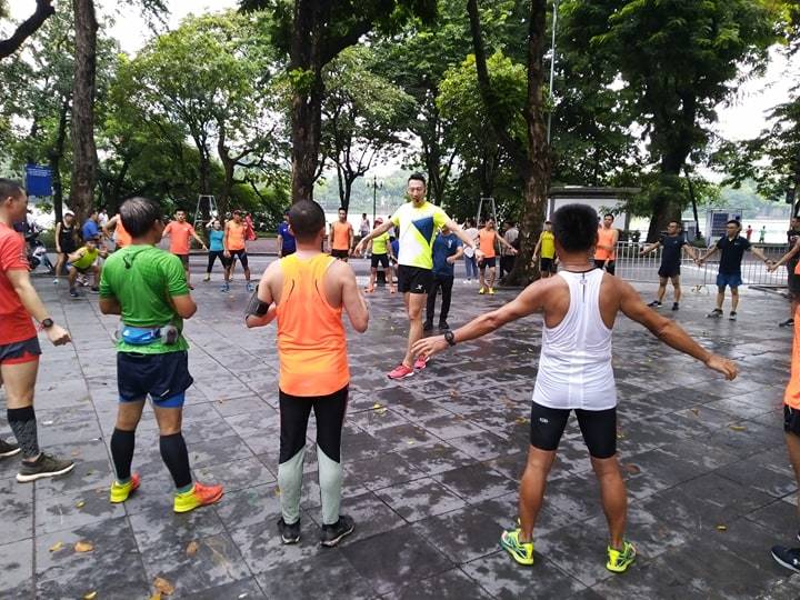 Giải chạy marathon phố cổ Hà Nội thu hút hàng nghìn VĐV quốc tế tham dự