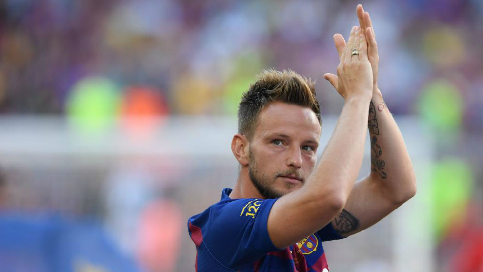 Juventus ký Rakitic giờ chót, Barca ngã ngũ tương lai Neymar