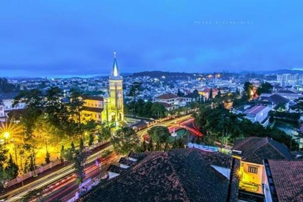 Đà Lạt đẹp ngỡ ngàng khi hoàng hôn buông xuống