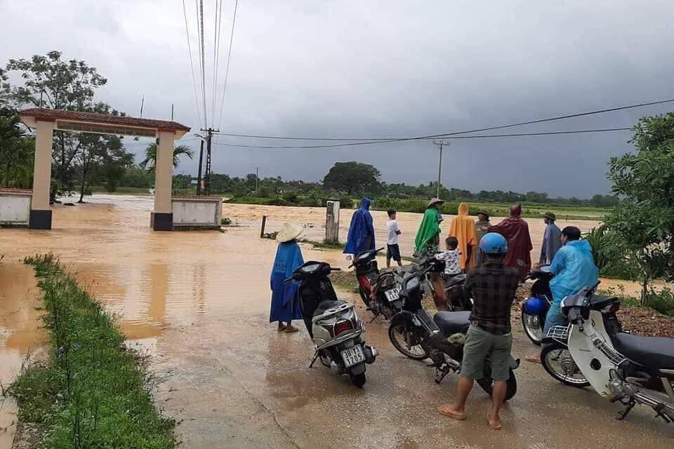 Xem xét lùi khai giảng nếu chưa an toàn ở nơi mưa lũ