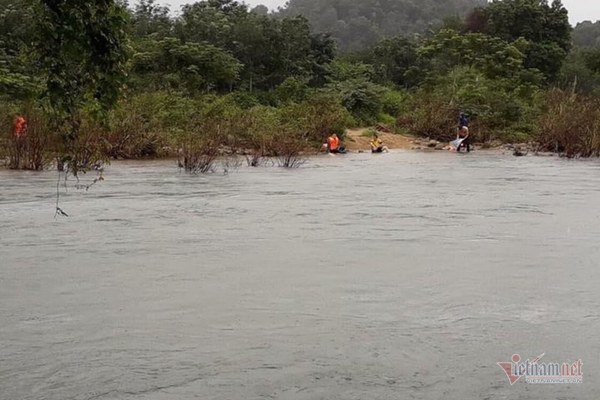 Tìm thấy người thứ hai thiệt mạng khi đi chơi lễ trong rừng Bình Thuận